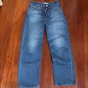 Levi’s ribcage straight ankle jeans